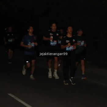 Runner Photo 3622688
