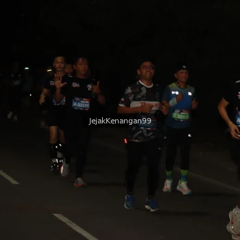 Runner Photo 3622812