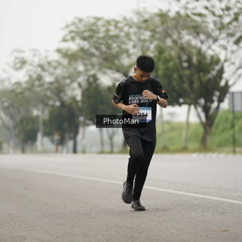 Runner Photo 3622972