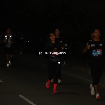 Runner Photo 3623172