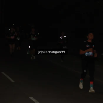 Runner Photo 3623190