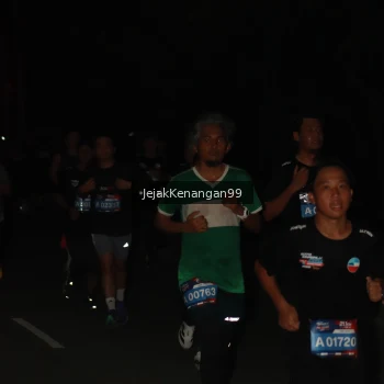 Runner Photo 3623339