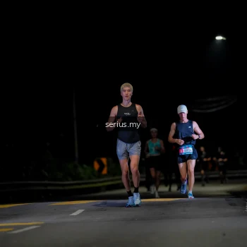 Runner Photo 3623631