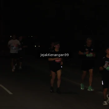 Runner Photo 3623994