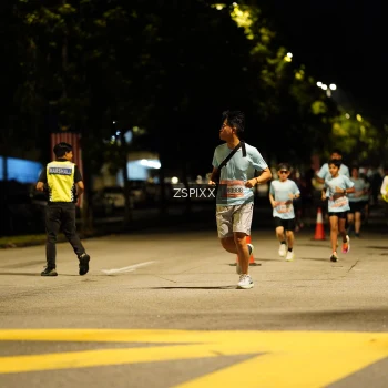 Runner Photo 3624124