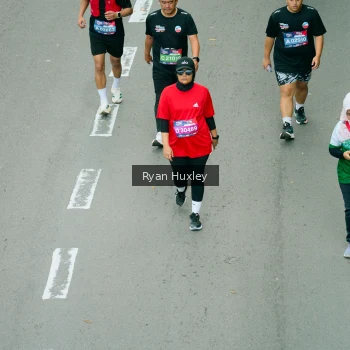 Runner Photo 3624334