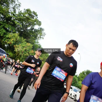 Runner Photo 3624339