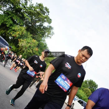 Runner Photo 3624342