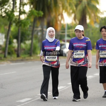 Runner Photo 3624375