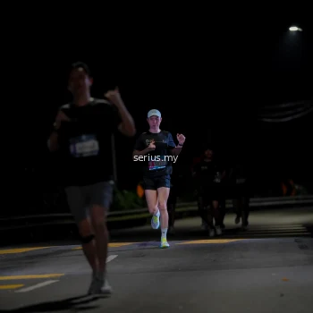 Runner Photo 3624480
