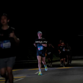 Runner Photo 3624533