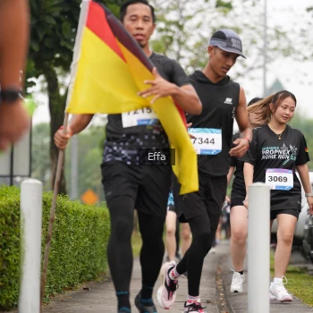 Runner Photo 3624605