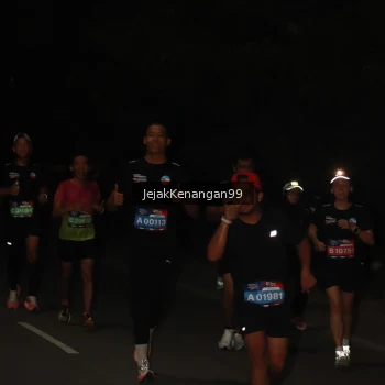 Runner Photo 3624648
