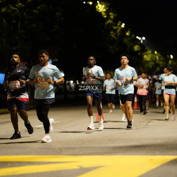 Runner Photo 3624677