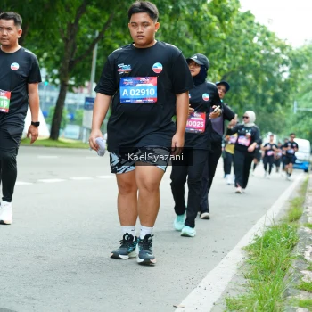 Runner Photo 3624710