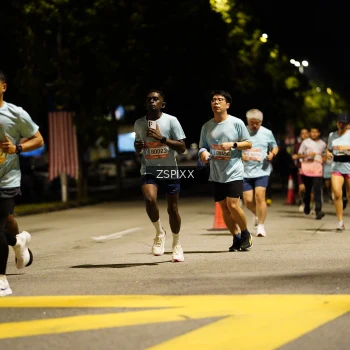 Runner Photo 3624745