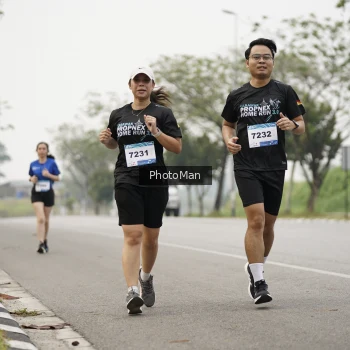 Runner Photo 3624750