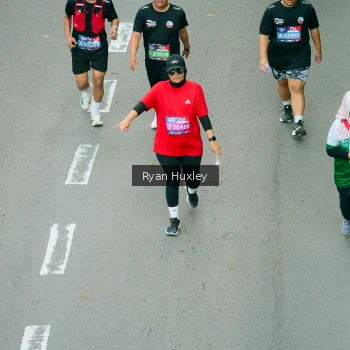 Runner Photo 3624759