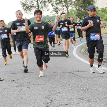 Runner Photo 3624769