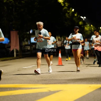 Runner Photo 3624778