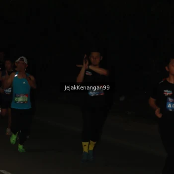 Runner Photo 3624824