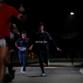 Runner Photo 3624835