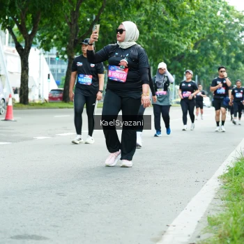 Runner Photo 3624842