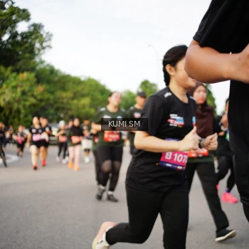 Runner Photo 3624984