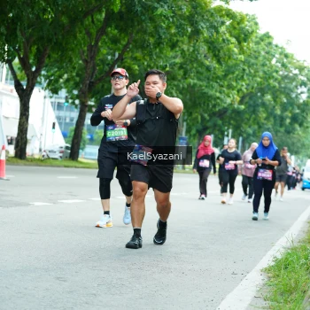 Runner Photo 3625273
