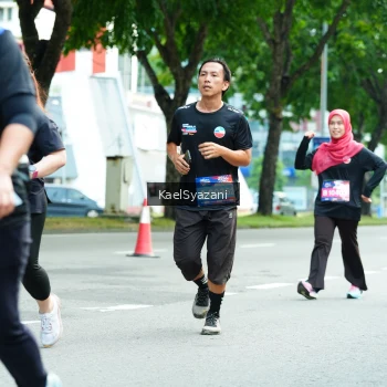 Runner Photo 3625513
