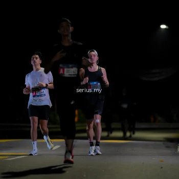Runner Photo 3625705