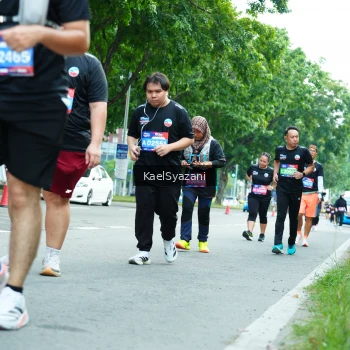 Runner Photo 3629619