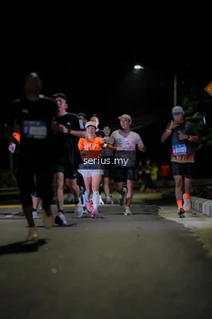 Runner Photo 3629995
