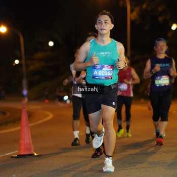 Runner Photo 3631403
