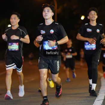 Runner Photo 3631565