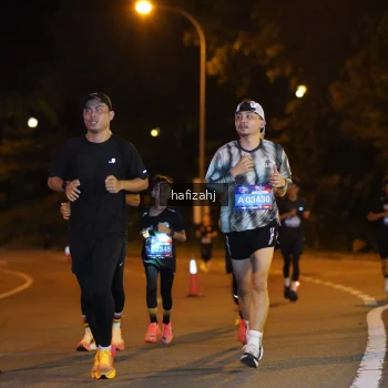 Runner Photo 3631753