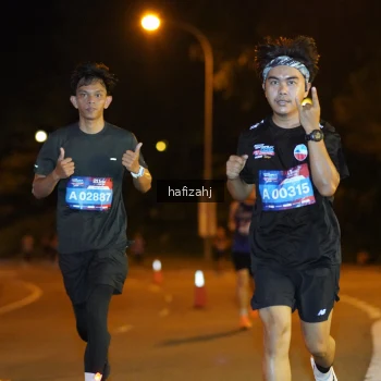 Runner Photo 3631875