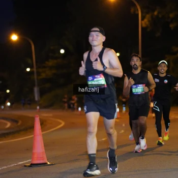 Runner Photo 3632170