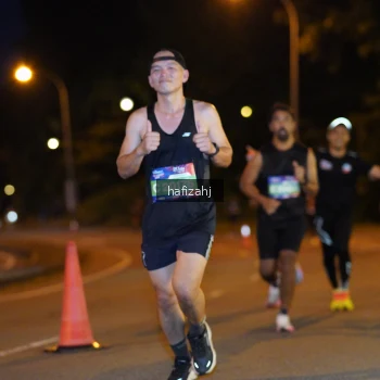 Runner Photo 3632197