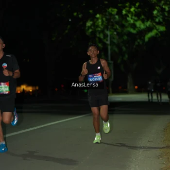 Runner Photo 3632445