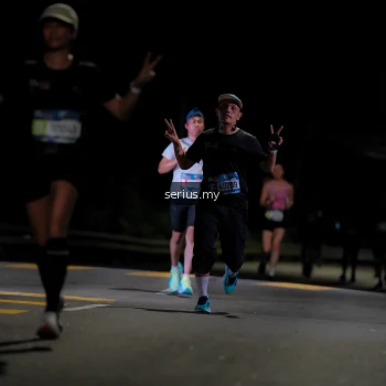 Runner Photo 3632793