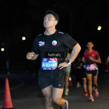 Runner Photo 3632998