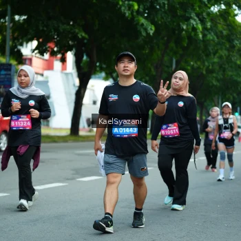 Runner Photo 3633752