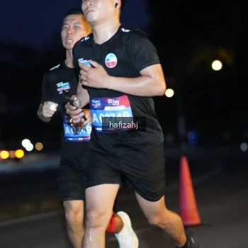 Runner Photo 3633753