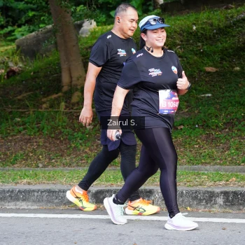 Runner Photo 3633793