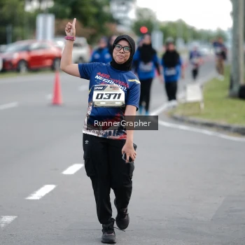 Runner Photo 3634106
