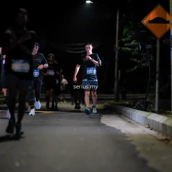 Runner Photo 3634374