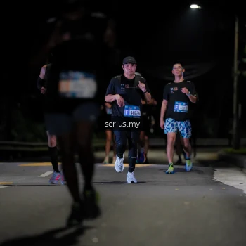 Runner Photo 3634401