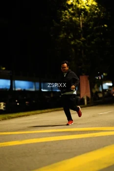 Runner Photo 3634750