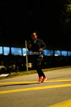 Runner Photo 3634860